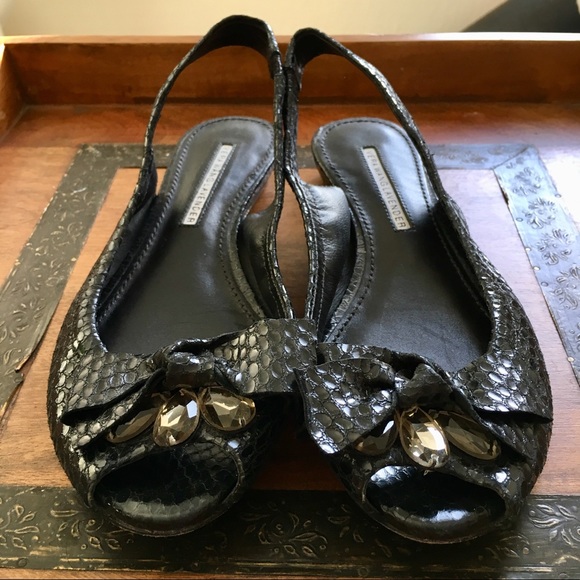 Vera Wang Sandals - like new! - Picture 2 of 8